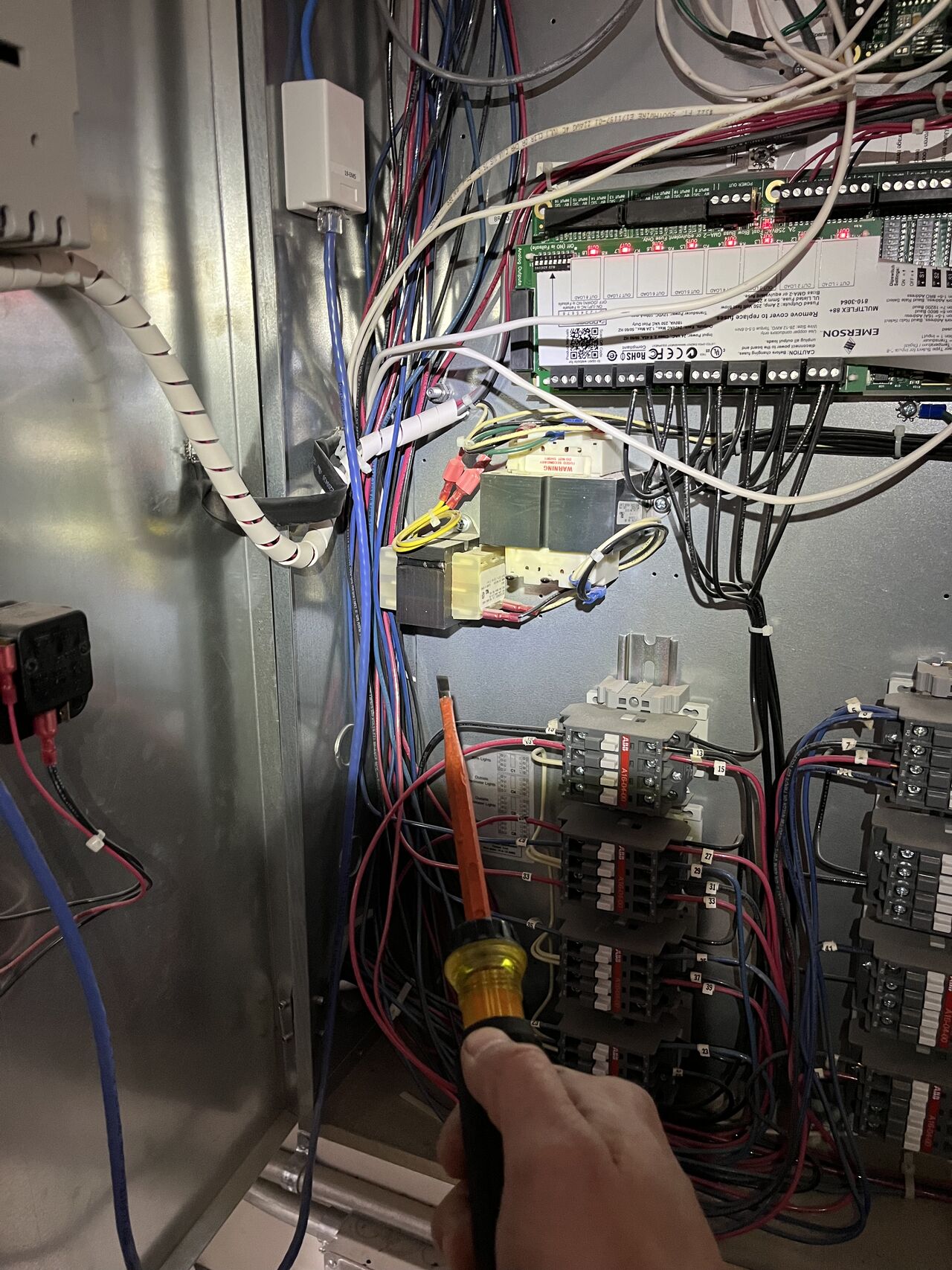 New Phase Electrical critical power service at Arizona financial facility